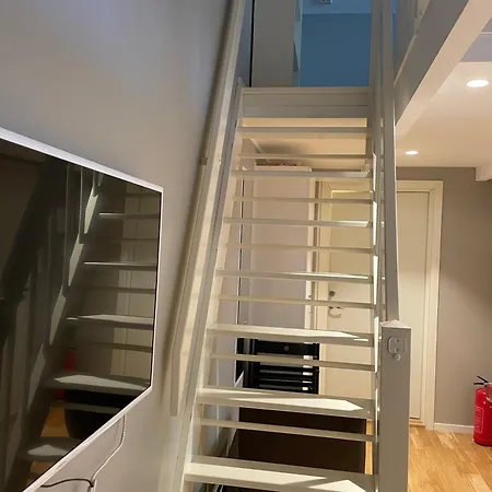 Harbor Hideaway - Apt1 *